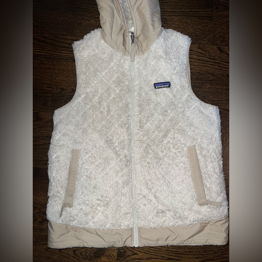 Patagonia reversible vest